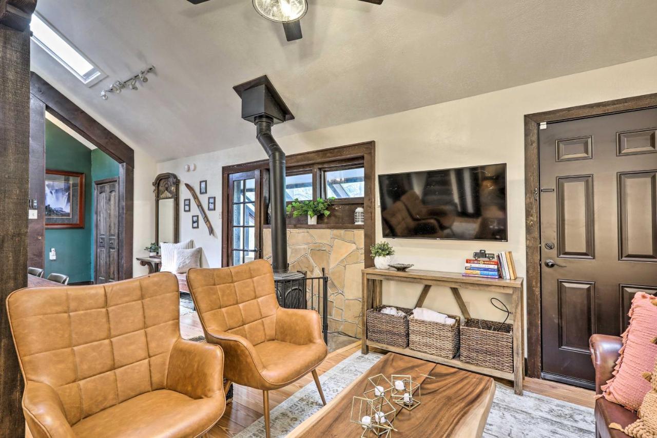 Woodsy Flagstaff Hideaway With Deck And Sunroom! Mountainaire Ngoại thất bức ảnh